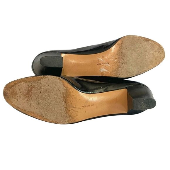 SALVATORE FERRAGAMO BLACK PATENT LEATHER GOLD METALLIC BUCKLE PUMPS - 9A - Picture 6 of 9